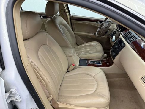 Used 2006 Buick Lucerne CXS w/ Driver Confidence Package image 6