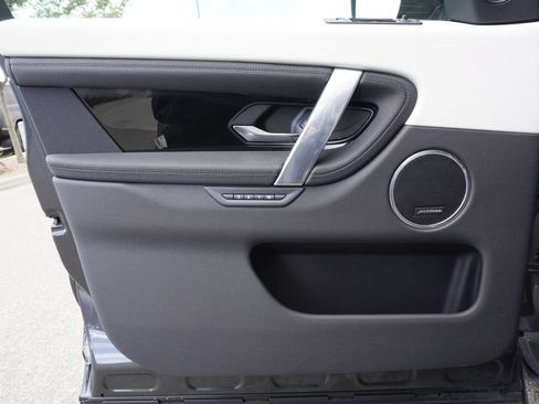 Used 2025 Land Rover Discovery Sport S AWD/4WD image 17