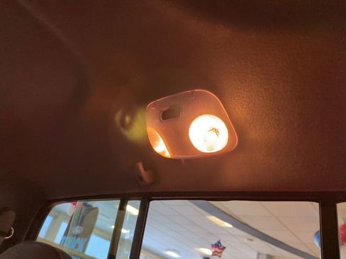 Used 1993 Ford Ranger Splash image 17