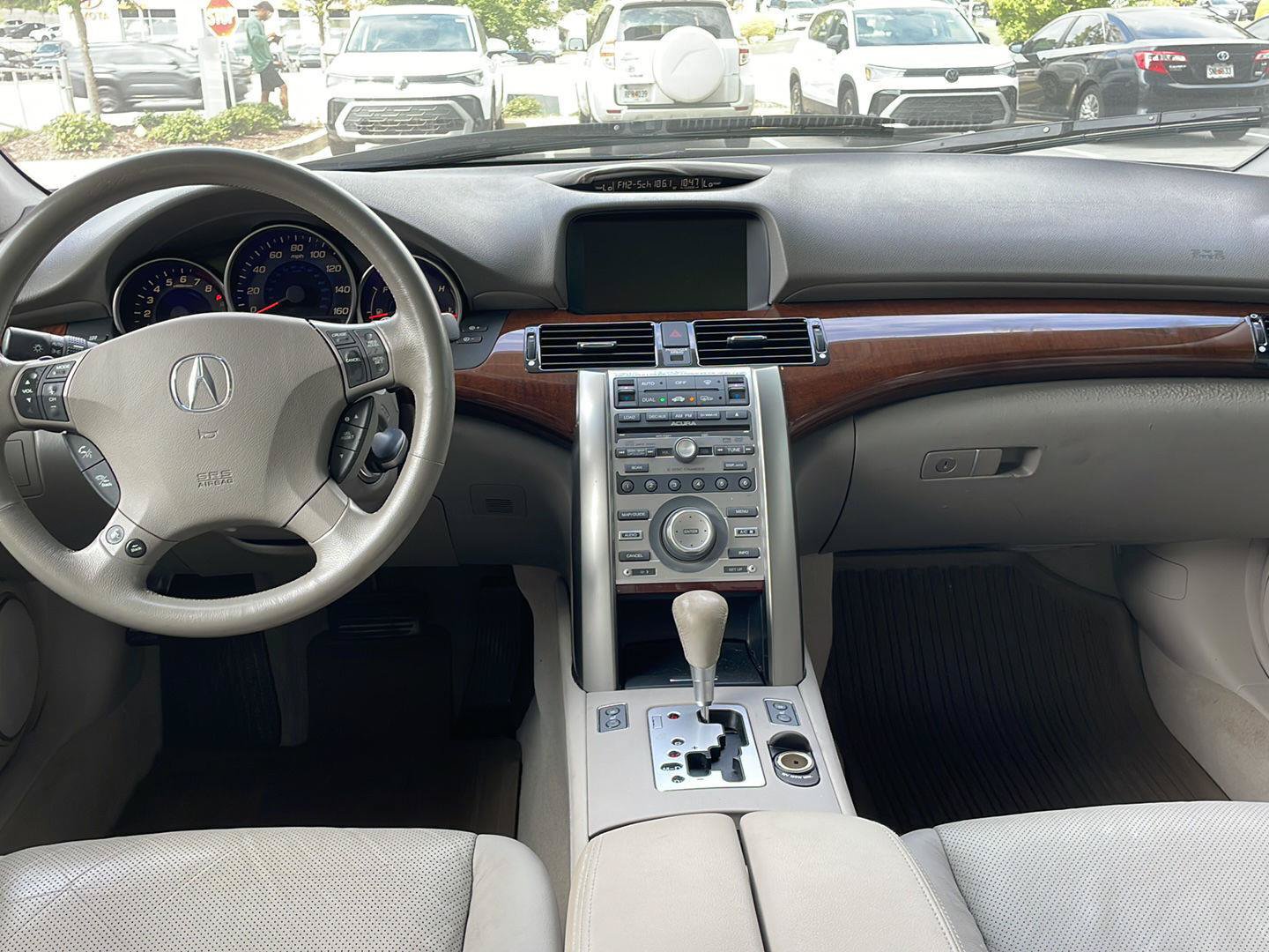 Used 2007 Acura RL w/ Technology Package AWD/4WD image 6
