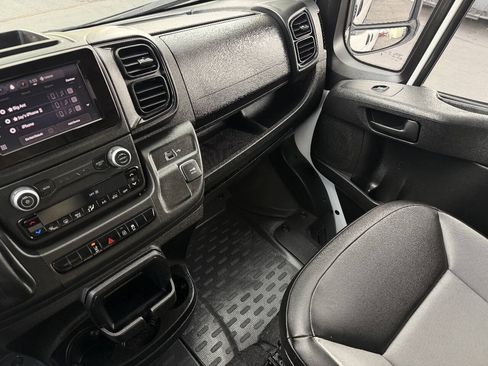 Used 2023 RAM ProMaster 3500 w/ Lane Management Group FWD image 11