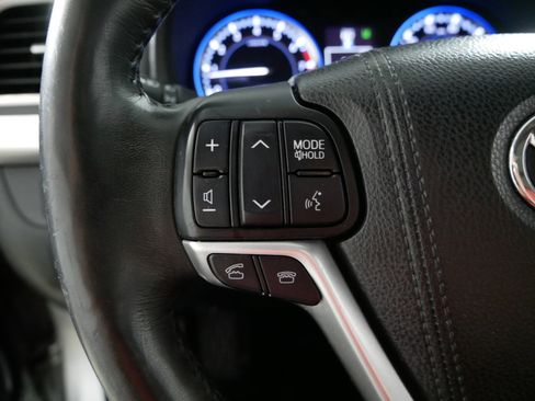 Used 2015 Toyota Highlander Limited Platinum image 27