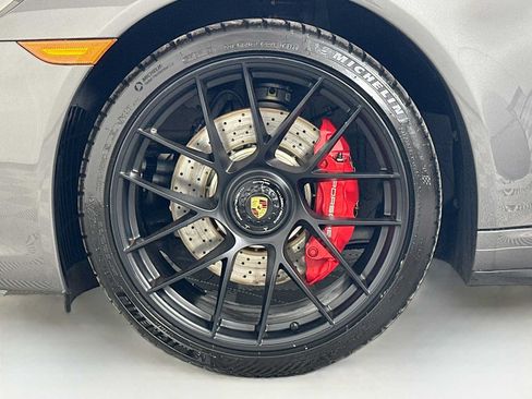 Certified 2019 Porsche 911 Carrera GTS RWD image 31