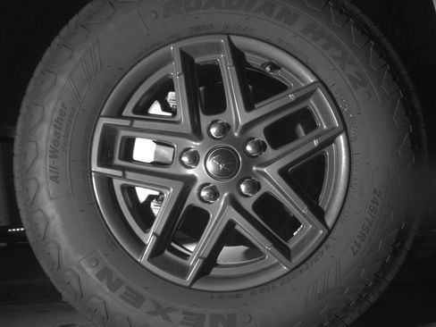 Used 2025 Jeep Wrangler Unlimited Sport AWD/4WD image 13