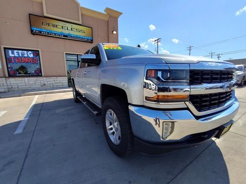 Used 2017 Chevrolet Silverado 1500 LT w/ All Star Edition AWD/4WD image 2