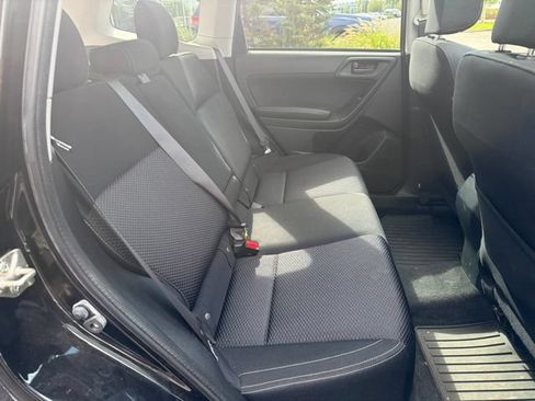 Used 2017 Subaru Forester 2.5i Premium w/ All-Weather Package AWD/4WD image 8