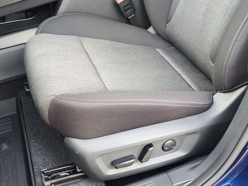 New 2026 Nissan Rogue SV image 17