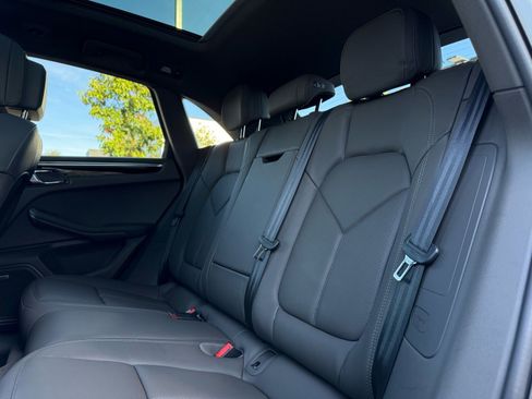 Used 2026 Porsche Macan image 29