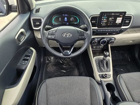 Used 2023 Hyundai Venue Limited w/ Cargo Package FWD image 12