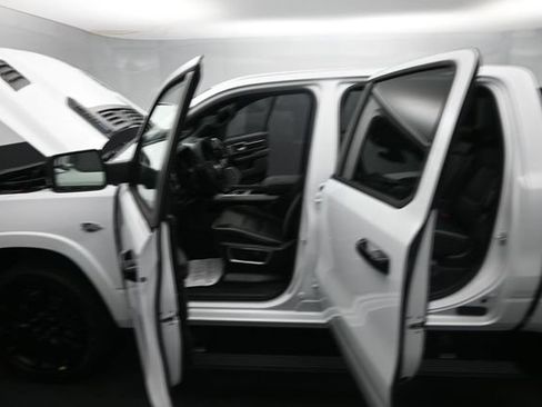 New 2026 RAM 1500 Laramie w/ Night Edition AWD/4WD image 39