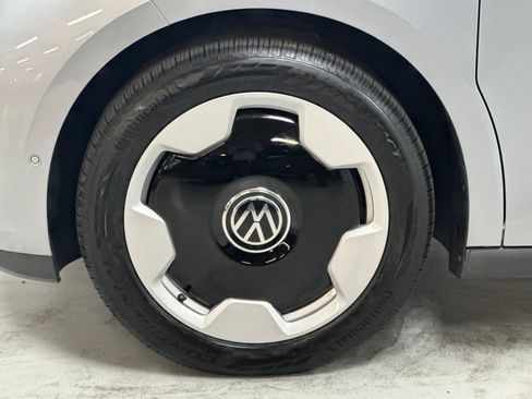 New 2025 Volkswagen ID. Buzz Pro S RWD image 26