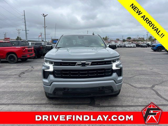 Used 2024 Chevrolet Silverado 1500 RST w/ Convenience Package II AWD/4WD image 2