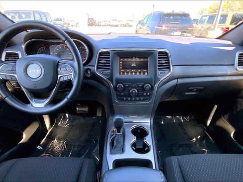 Certified 2021 Jeep Grand Cherokee Laredo AWD/4WD image 14