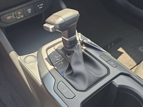 New 2026 Kia K4 FWD image 25