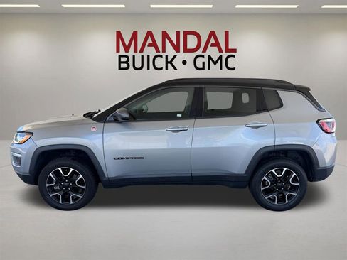 Used 2020 Jeep Compass Trailhawk AWD/4WD image 8