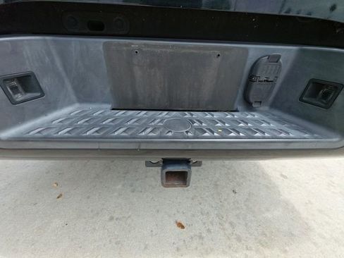Used 2017 Nissan Titan SV RWD image 28