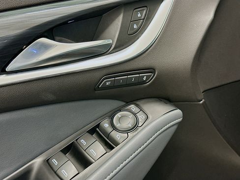 Used 2024 Buick Enclave Premium image 15