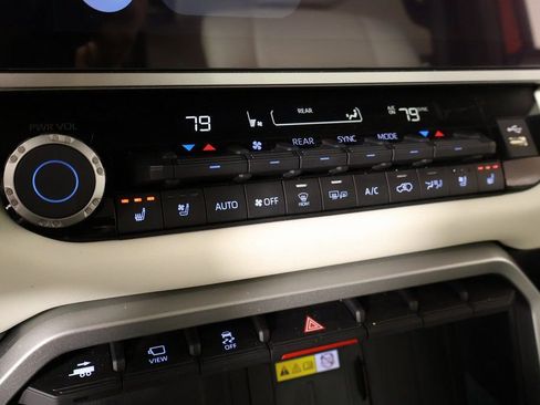 Used 2024 Toyota Sequoia Capstone image 7