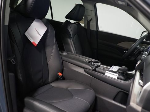 New 2026 Toyota Grand Highlander Platinum image 30