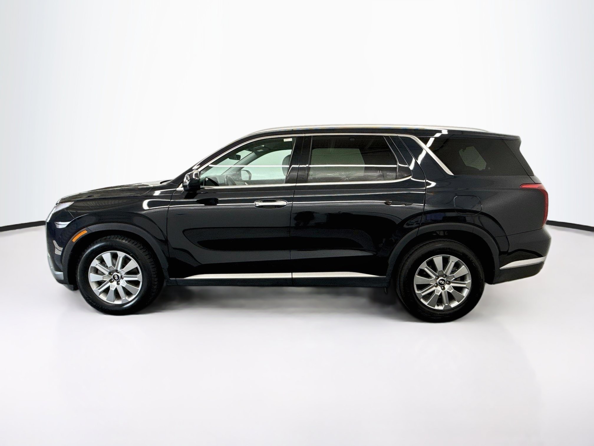 Used 2025 Hyundai Palisade SEL FWD image 4