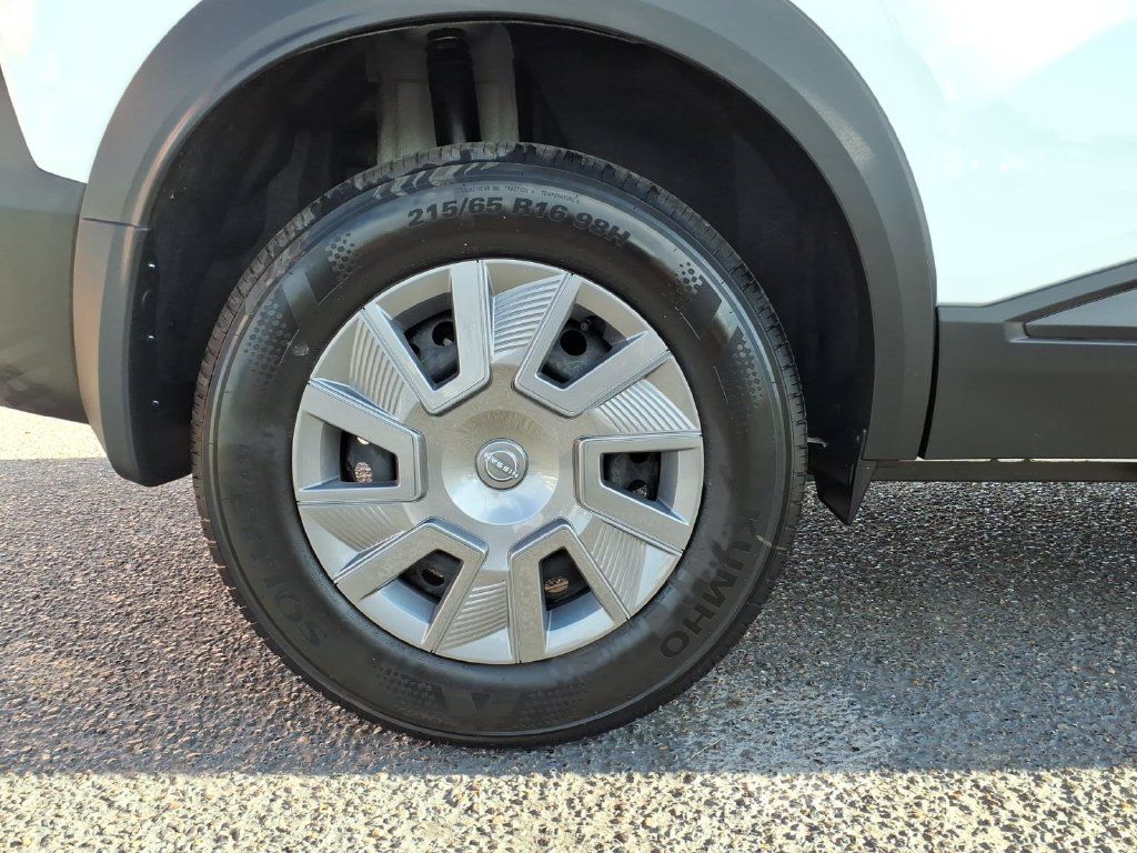 Used 2026 Nissan Kicks S FWD image 19