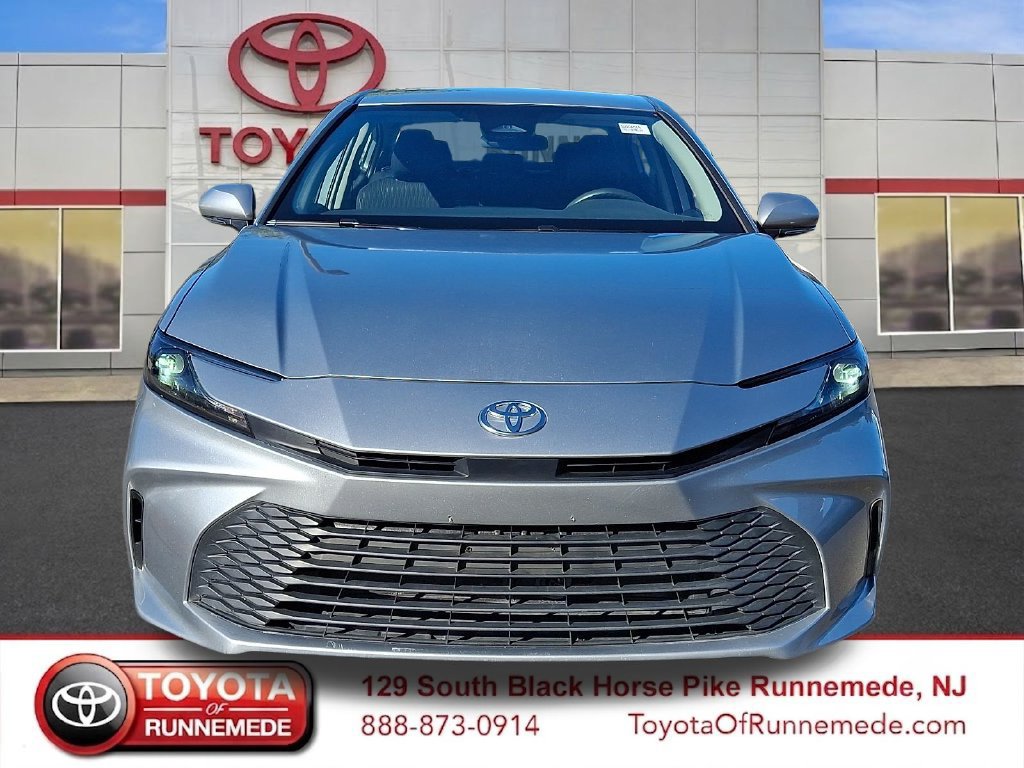 Certified 2025 Toyota Camry LE FWD image 2