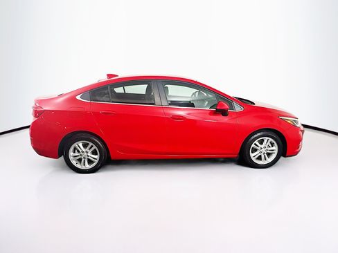 Used 2016 Chevrolet Cruze LT FWD image 10
