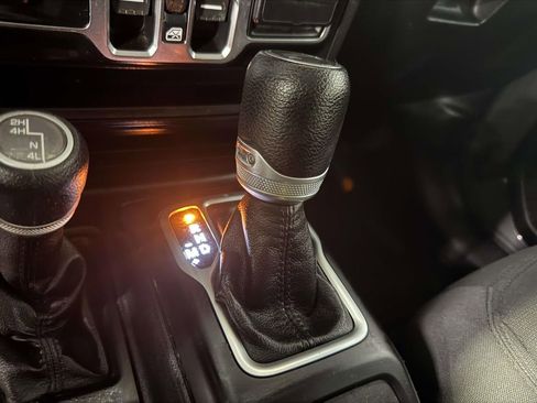 Used 2020 Jeep Wrangler Unlimited Sport S AWD/4WD image 28