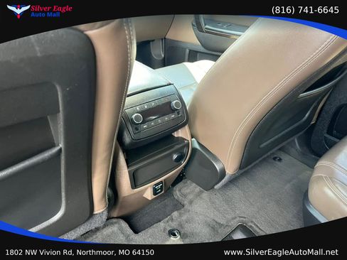 Used 2015 GMC Acadia SLT FWD image 10