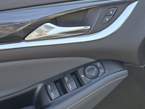 Used 2023 Buick Enclave Essence w/ Experience Buick Package image 34