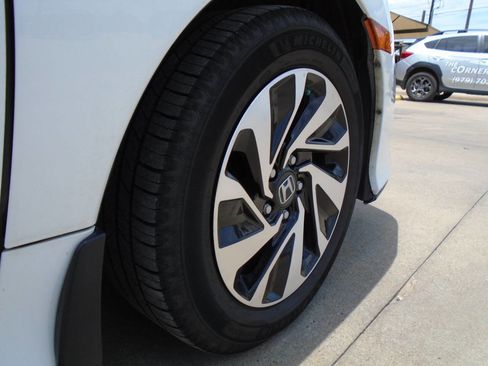 Used 2017 Honda Civic LX image 4