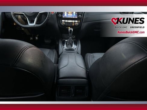 Used 2018 Nissan Rogue SL w/ Premium Package image 37