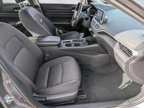 Used 2020 Nissan Altima 2.5 S image 18