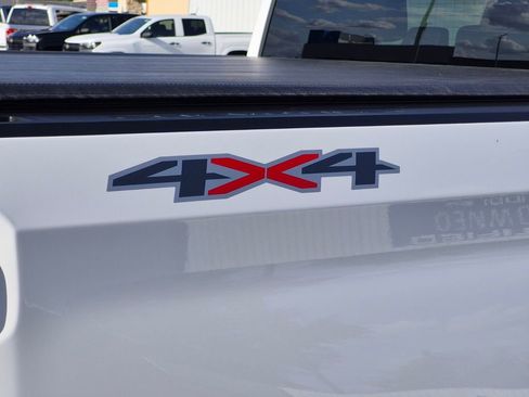 Used 2023 Chevrolet Silverado 1500 LT image 10