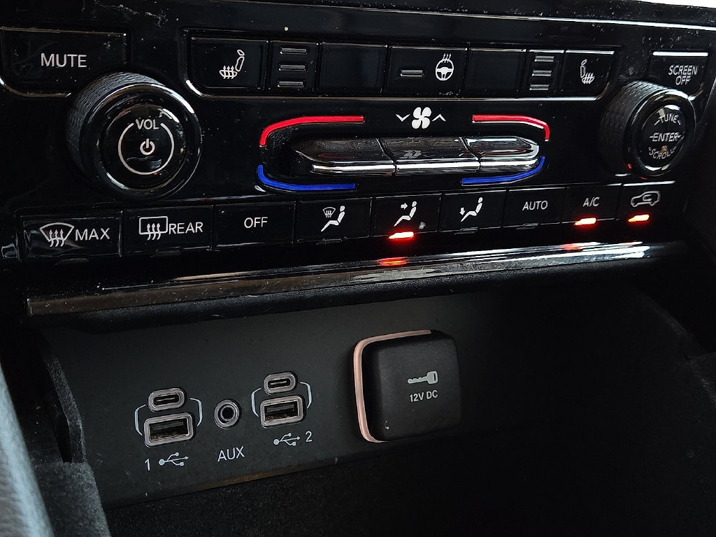 Used 2022 Jeep Grand Cherokee Limited RWD image 15