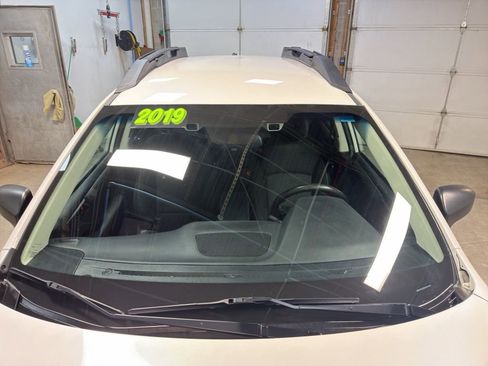 Used 2019 Subaru Outback 2.5i AWD/4WD image 29