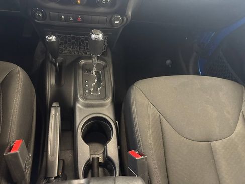 Used 2016 Jeep Wrangler Unlimited Sport w/ Quick Order Package 24S AWD/4WD image 19
