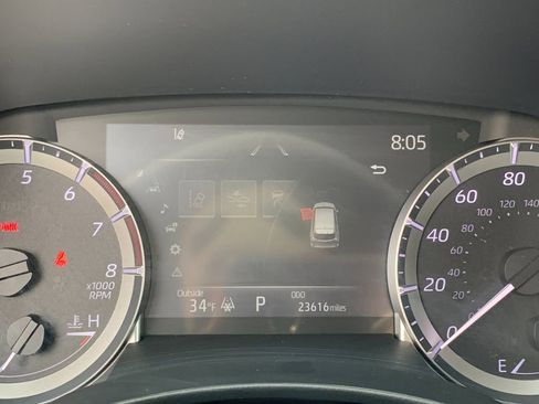 Used 2024 Toyota Highlander XLE image 34