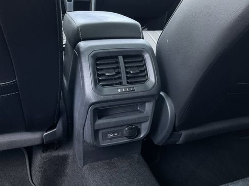 Used 2023 Volkswagen Tiguan SE FWD image 24