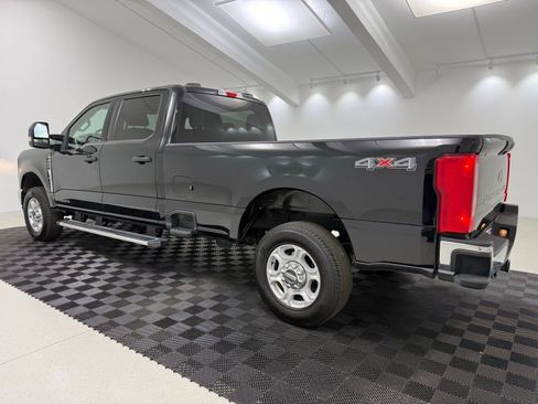 Used 2025 Ford F250 XLT AWD/4WD image 5