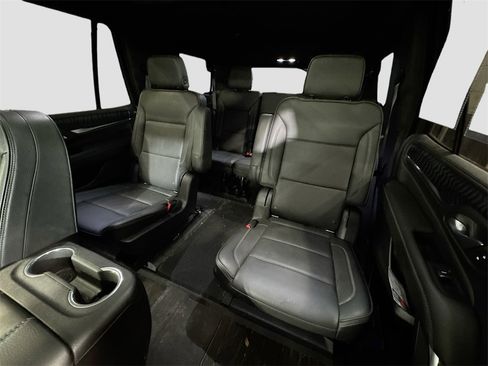 Used 2022 GMC Yukon Denali image 13