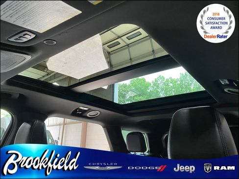 Used 2020 Ford Explorer Limited image 33