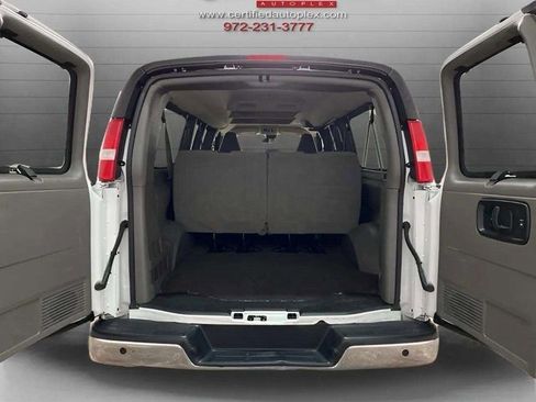 Used 2023 Chevrolet Express 3500 LT w/ LT Preferred Equipment Group image 12