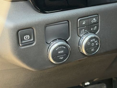 Used 2026 GMC Sierra 1500 SLT RWD image 26