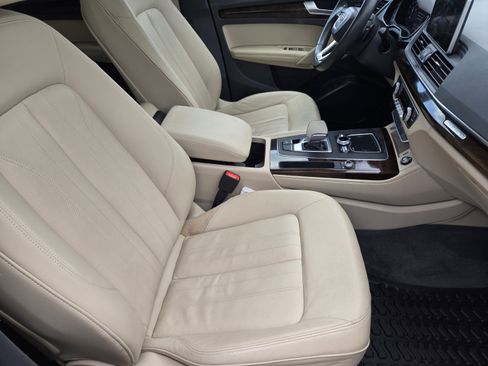 Used 2019 Audi Q5 2.0T Premium Plus AWD/4WD image 25