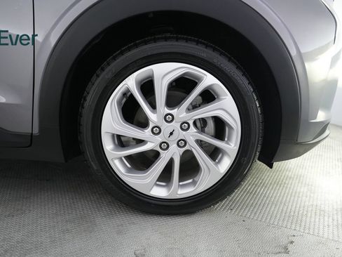 Used 2023 Chevrolet Bolt EUV LT w/ Driver Confidence Package FWD image 20