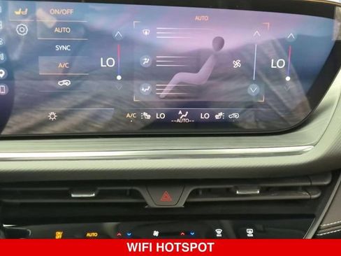 Used 2025 Buick Envision Preferred AWD/4WD image 26