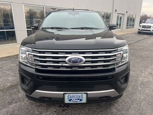 Used 2020 Ford Expedition XLT w/ Equipment Group 202A AWD/4WD image 2