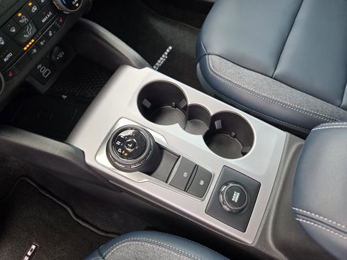 Used 2024 Ford Bronco Sport Outer Banks w/ Tech Package AWD/4WD image 18