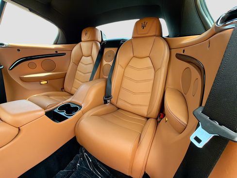 Used 2016 Maserati GranTurismo MC RWD image 20